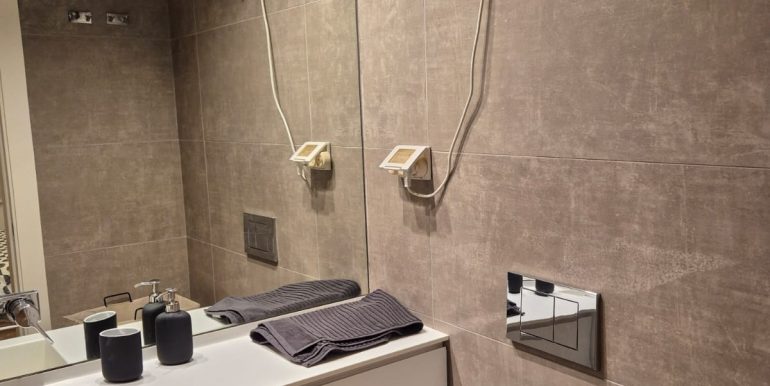 WhatsApp Image 2025-08-05 at 09.30.48 (1)