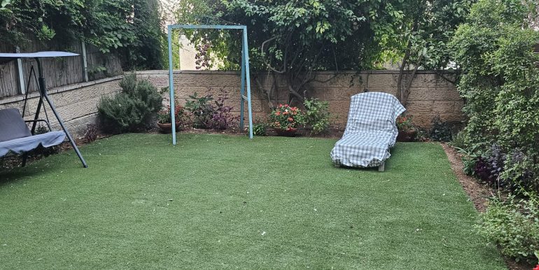 WhatsApp Image 2025-11-10 at 09.06.23 (1)