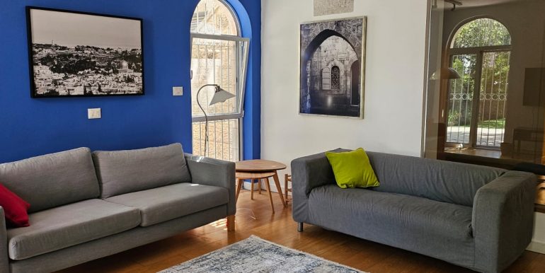 WhatsApp Image 2025-11-10 at 09.06.24 (1)